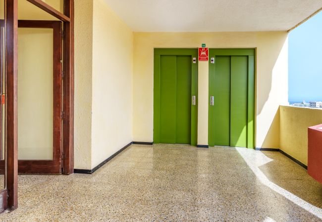 Apartment in Arona - Suntower Arona - Seaviews & Pool - next to beach Apartment in Arona - Suntower Arona - Seaviews & Pool - next to beach