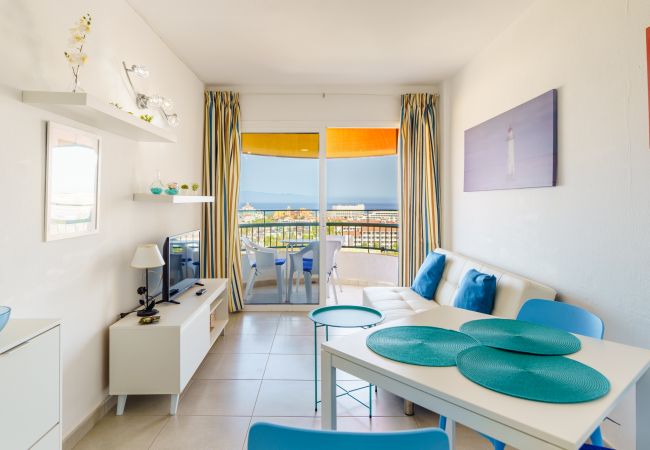 Apartment in Arona - Suntower Arona - Seaviews & Pool - next to beach Apartment in Arona - Suntower Arona - Seaviews & Pool - next to beach