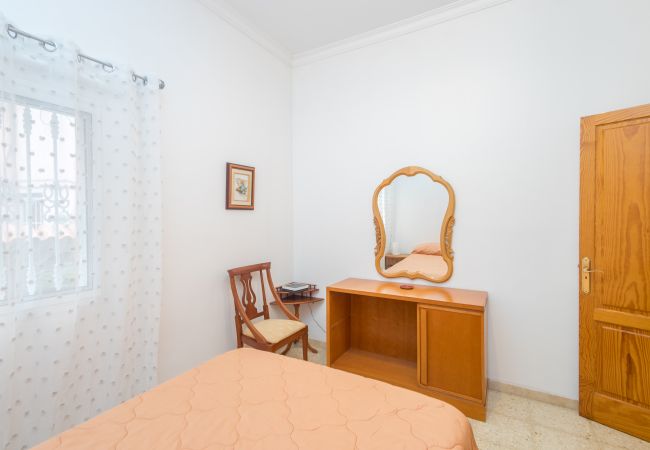 House in Las Palmas de Gran Canaria - The Red House - 3BR with Private Terrace House in Las Palmas de Gran Canaria - The Red House - 3BR with Private Terrace