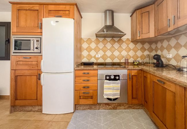 House in Moya - Moya Rooftop House - 3BR House in Moya - Moya Rooftop House - 3BR