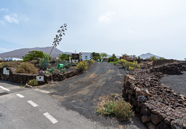 House in Las BreƱas - Bohemian Art House - 2BR in Yaiza & Garden House in Las BreƱas - Bohemian Art House - 2BR in Yaiza & Garden