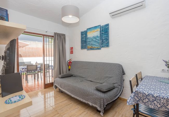 Apartment in San Bartolomé de Tirajana - Bungalow Playa del Inglés-Terrace & Pool Apartment in San Bartolomé de Tirajana - Bungalow Playa del Inglés-Terrace & Pool