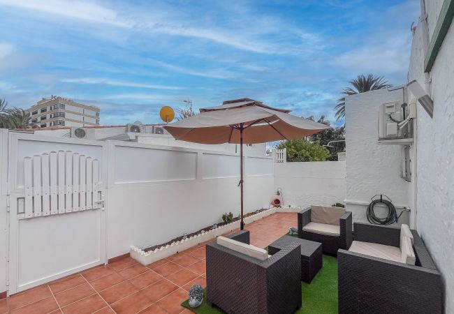 Apartment in San Bartolomé de Tirajana - Bungalow Playa del Inglés-Terrace & Pool Apartment in San Bartolomé de Tirajana - Bungalow Playa del Inglés-Terrace & Pool