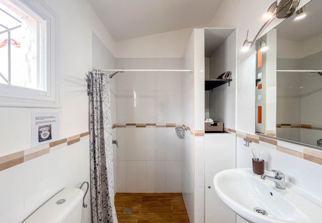 Apartment in San Bartolomé de Tirajana - Bungalow Playa del Inglés-Terrace & Pool Apartment in San Bartolomé de Tirajana - Bungalow Playa del Inglés-Terrace & Pool