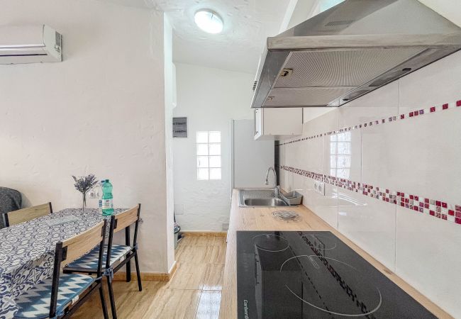 Apartment in San Bartolomé de Tirajana - Bungalow Playa del Inglés-Terrace & Pool Apartment in San Bartolomé de Tirajana - Bungalow Playa del Inglés-Terrace & Pool