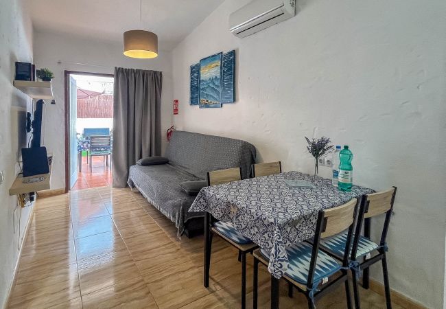 Apartment in San Bartolomé de Tirajana - Bungalow Playa del Inglés-Terrace & Pool Apartment in San Bartolomé de Tirajana - Bungalow Playa del Inglés-Terrace & Pool