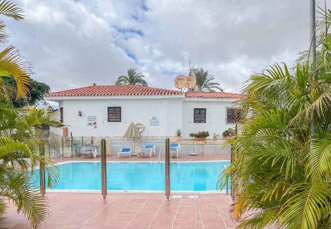 Apartment in San Bartolomé de Tirajana - Bungalow Playa del Inglés-Terrace & Pool Apartment in San Bartolomé de Tirajana - Bungalow Playa del Inglés-Terrace & Pool
