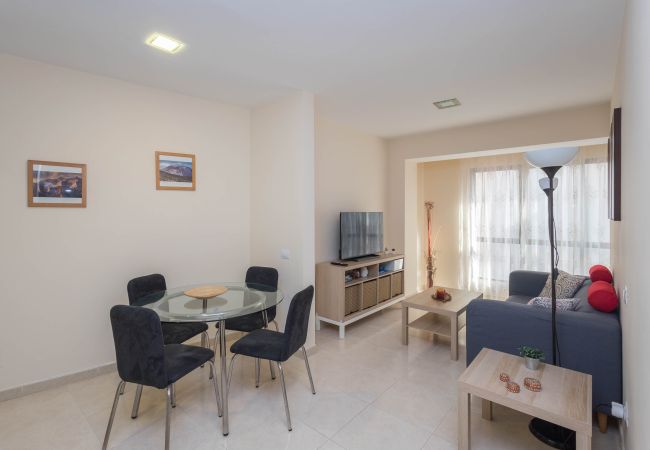  in Las Palmas de Gran Canaria - 2BR Deluxe Shine Flat - 1min Las Canteras