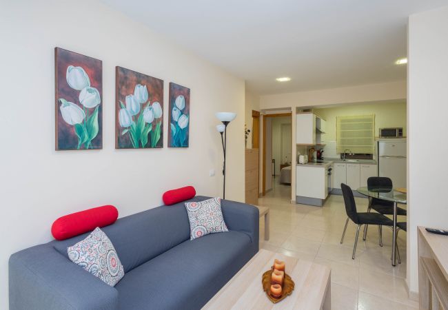 Apartment in Las Palmas de Gran Canaria - 2BR Deluxe Shine Flat - 1min Las Canteras Apartment in Las Palmas de Gran Canaria - 2BR Deluxe Shine Flat - 1min Las Canteras