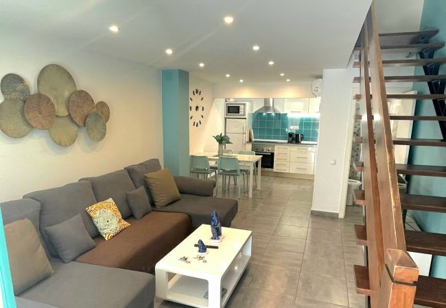 Bungalow/Linked villa in Mogán - 2BR Luxurious Duplex in Puerto Rico
