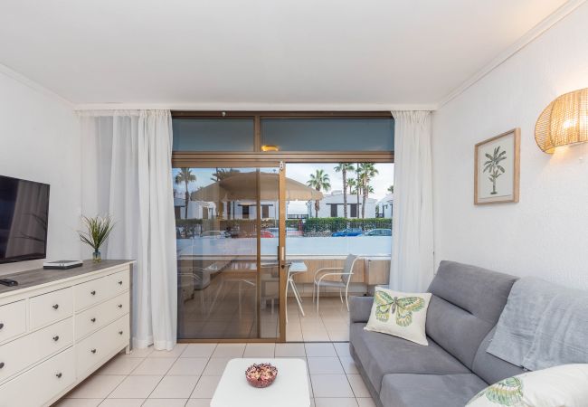 Apartment in San Bartolomé de Tirajana - Home w/ Terrace in Playa del Inglés-Pool & Beach Apartment in San Bartolomé de Tirajana - Home w/ Terrace in Playa del Inglés-Pool & Beach