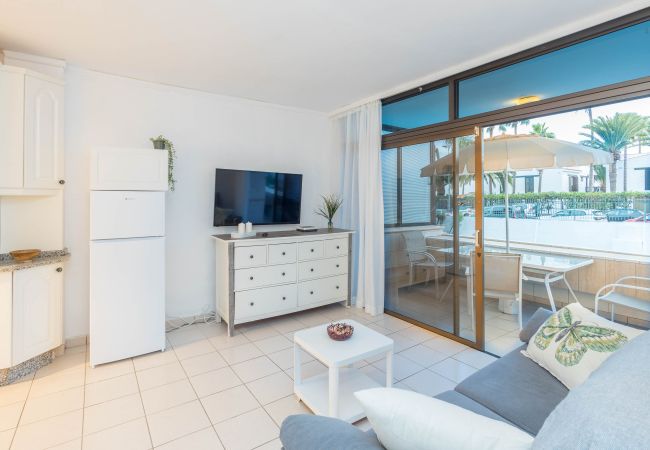 Apartment in San Bartolomé de Tirajana - Home w/ Terrace in Playa del Inglés-Pool & Beach Apartment in San Bartolomé de Tirajana - Home w/ Terrace in Playa del Inglés-Pool & Beach