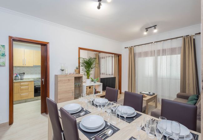 Apartment in Las Palmas de Gran Canaria - Cozy Mesa Y López Home& Courtyard 5' Las Canteras Apartment in Las Palmas de Gran Canaria - Cozy Mesa Y López Home& Courtyard 5' Las Canteras