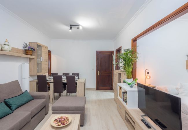 Apartment in Las Palmas de Gran Canaria - Cozy Mesa Y López Home& Courtyard 5' Las Canteras Apartment in Las Palmas de Gran Canaria - Cozy Mesa Y López Home& Courtyard 5' Las Canteras