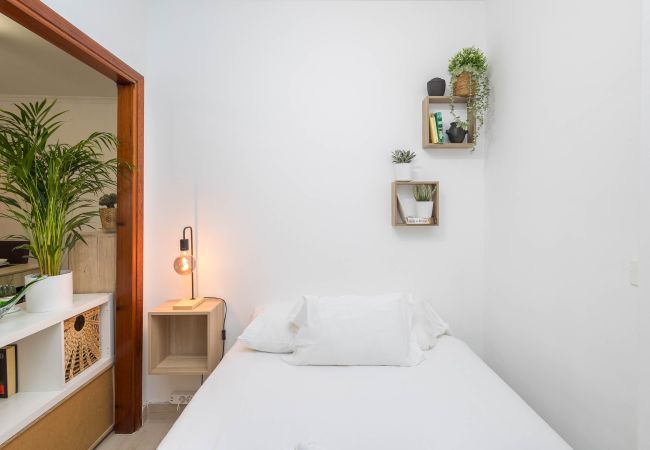 Apartment in Las Palmas de Gran Canaria - Cozy Mesa Y López Home& Courtyard 5' Las Canteras Apartment in Las Palmas de Gran Canaria - Cozy Mesa Y López Home& Courtyard 5' Las Canteras