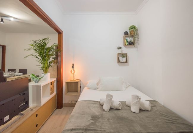 Apartment in Las Palmas de Gran Canaria - Cozy Mesa Y López Home& Courtyard 5' Las Canteras Apartment in Las Palmas de Gran Canaria - Cozy Mesa Y López Home& Courtyard 5' Las Canteras