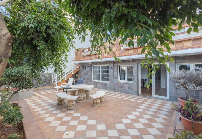  in Telde - 3BR Outdoor Playa del Hombre Home-Surf