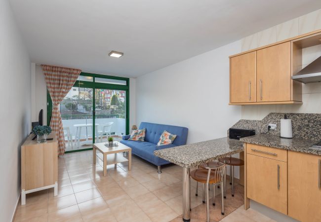  in Playa del Ingles - Bright Tirma Home - Relax & Chill Terrace