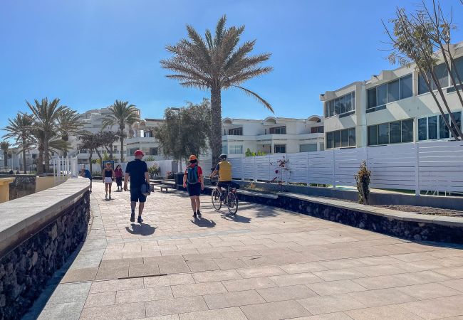 Apartment in Playa del Ingles - Las Arenas Cosy Flat - Balcony & AC Apartment in Playa del Ingles - Las Arenas Cosy Flat - Balcony & AC