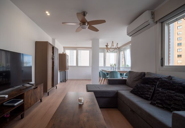  in Benidorm - 2BR Ocean II Flat - Parking & 2’ to Levante Beach