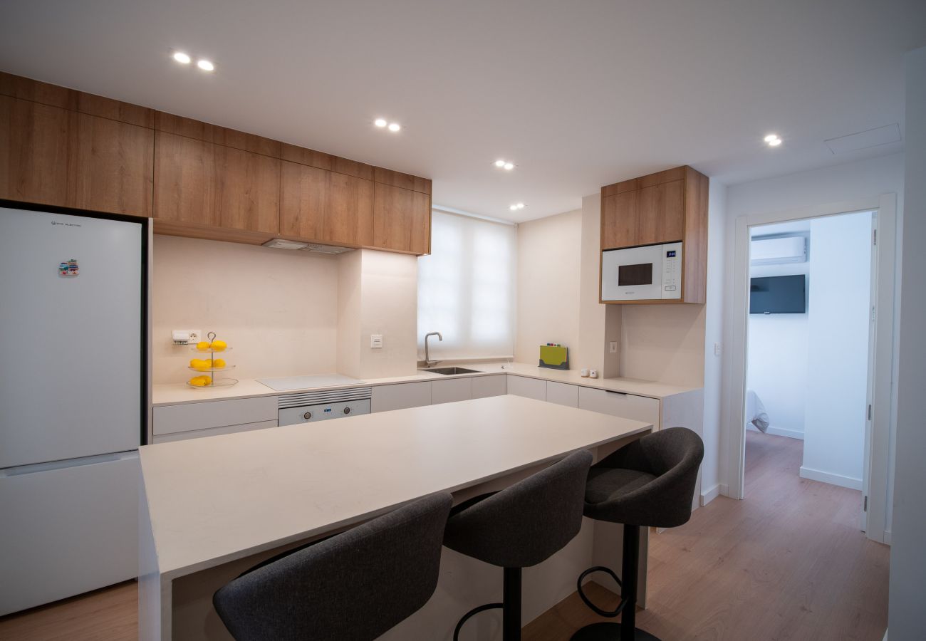 Apartment in Benidorm - 2BR Ocean II Flat - Parking & 2’ to Levante Beach Apartment in Benidorm - 2BR Ocean II Flat - Parking & 2’ to Levante Beach