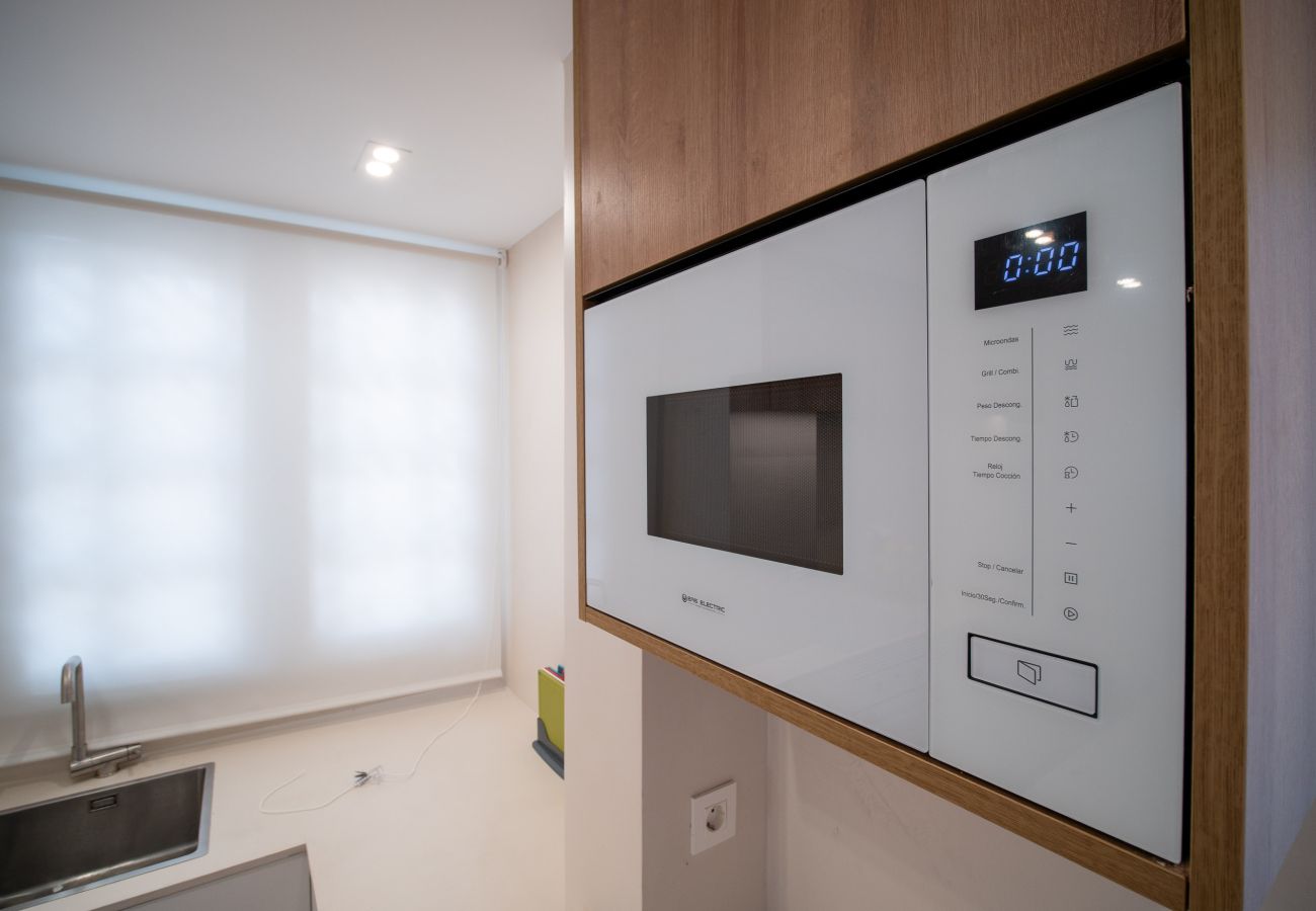 Apartment in Benidorm - 2BR Ocean II Flat - Parking & 2’ to Levante Beach Apartment in Benidorm - 2BR Ocean II Flat - Parking & 2’ to Levante Beach