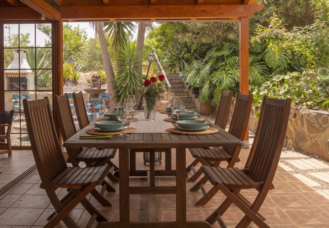 House in Santa María de Guía - 6BR Fire House Sanctuary-Terrace & Barbacue House in Santa María de Guía - 6BR Fire House Sanctuary-Terrace & Barbacue