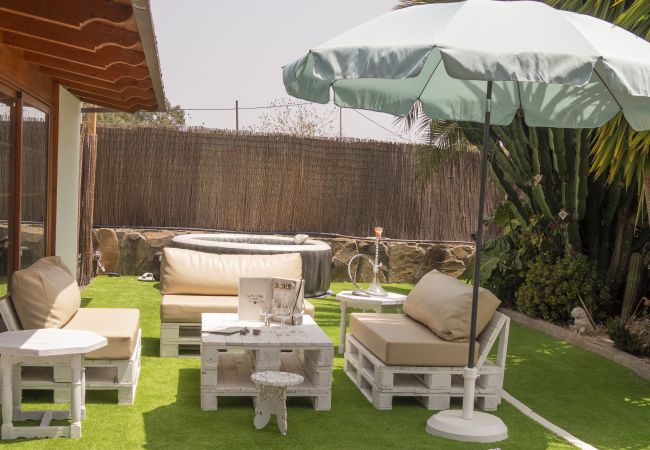 House in Santa María de Guía - 6BR Fire House Sanctuary-Terrace & Barbacue House in Santa María de Guía - 6BR Fire House Sanctuary-Terrace & Barbacue