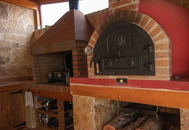 House in Santa María de Guía - 6BR Fire House Sanctuary-Terrace & Barbacue House in Santa María de Guía - 6BR Fire House Sanctuary-Terrace & Barbacue