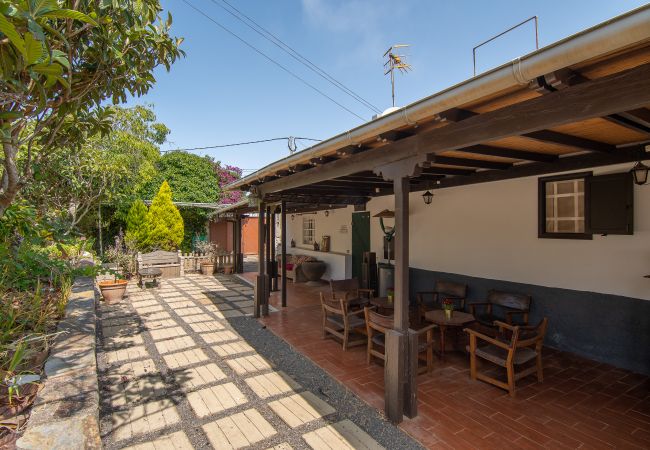 House in Santa María de Guía - 6BR Fire House Sanctuary-Terrace & Barbacue House in Santa María de Guía - 6BR Fire House Sanctuary-Terrace & Barbacue