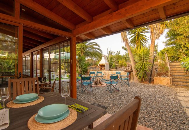 House in Santa María de Guía - 6BR Fire House Sanctuary-Terrace & Barbacue House in Santa María de Guía - 6BR Fire House Sanctuary-Terrace & Barbacue