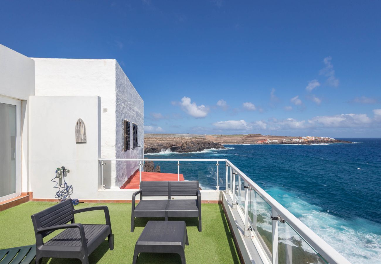 Studio in Gáldar - PentHouse Loft - Terrace & Natural Pool