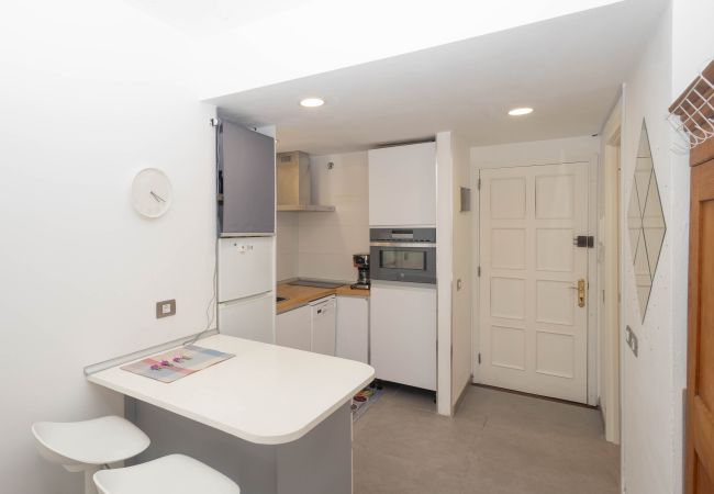 Studio in Las Palmas de Gran Canaria - Cozy Loft & Seaside Views- 1 min Las Canteras Studio in Las Palmas de Gran Canaria - Cozy Loft & Seaside Views- 1 min Las Canteras