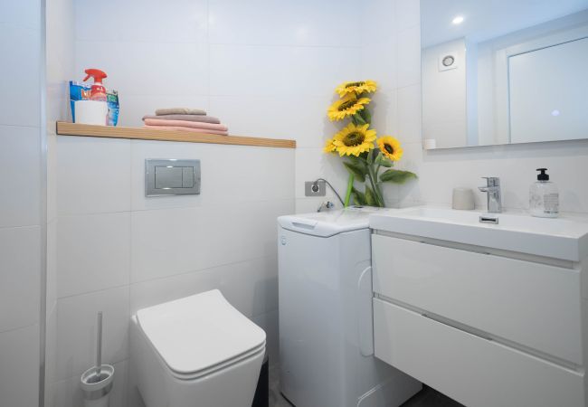 Studio in Las Palmas de Gran Canaria - Cozy Loft & Seaside Views- 1 min Las Canteras Studio in Las Palmas de Gran Canaria - Cozy Loft & Seaside Views- 1 min Las Canteras