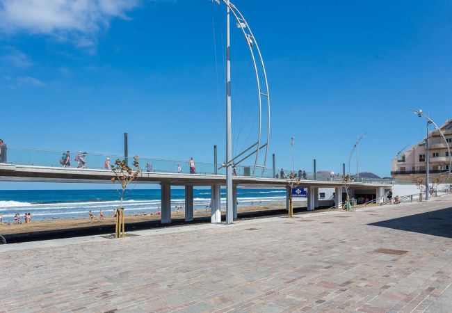 Studio in Las Palmas de Gran Canaria - Cozy Loft & Seaside Views- 1 min Las Canteras Studio in Las Palmas de Gran Canaria - Cozy Loft & Seaside Views- 1 min Las Canteras