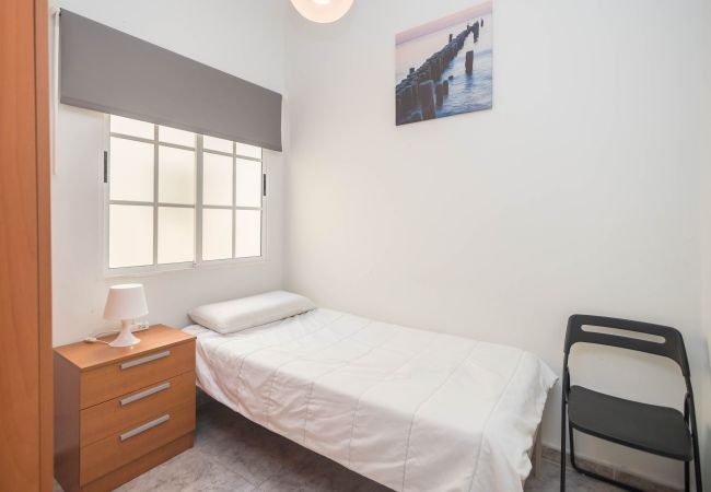 Apartment in Las Palmas de Gran Canaria - 3BR Urban Flat - Centric & Confortable Apartment in Las Palmas de Gran Canaria - 3BR Urban Flat - Centric & Confortable