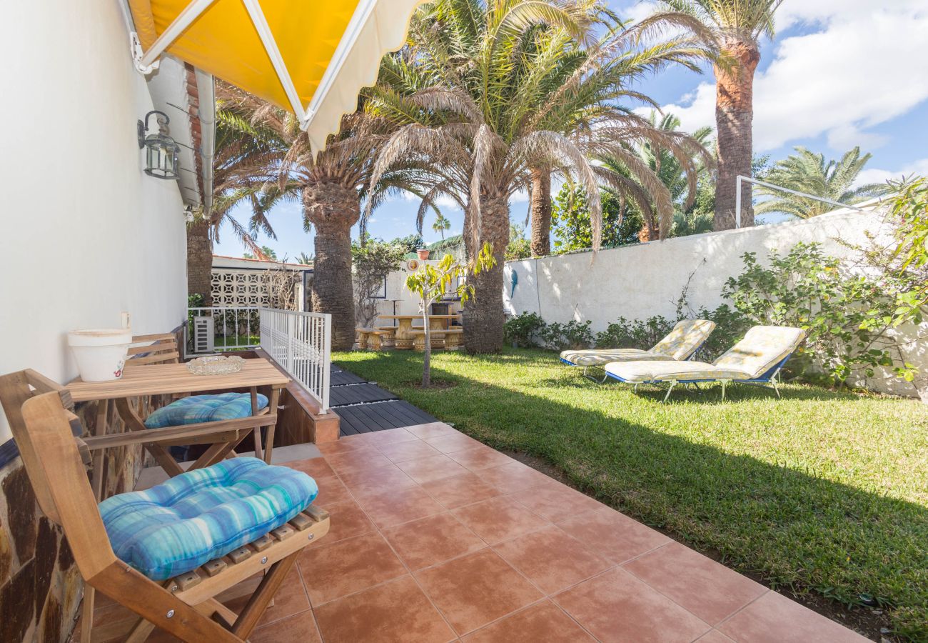 Apartment in Playa del Ingles - Deluxe Flat in Maspalomas - Garden & BBQ