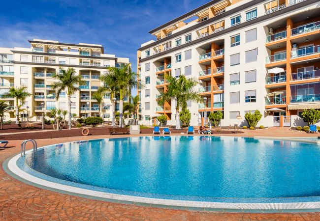 Apartment in San Miguel de Abona - Cozy Cañadas Flat - Terrace & Pool