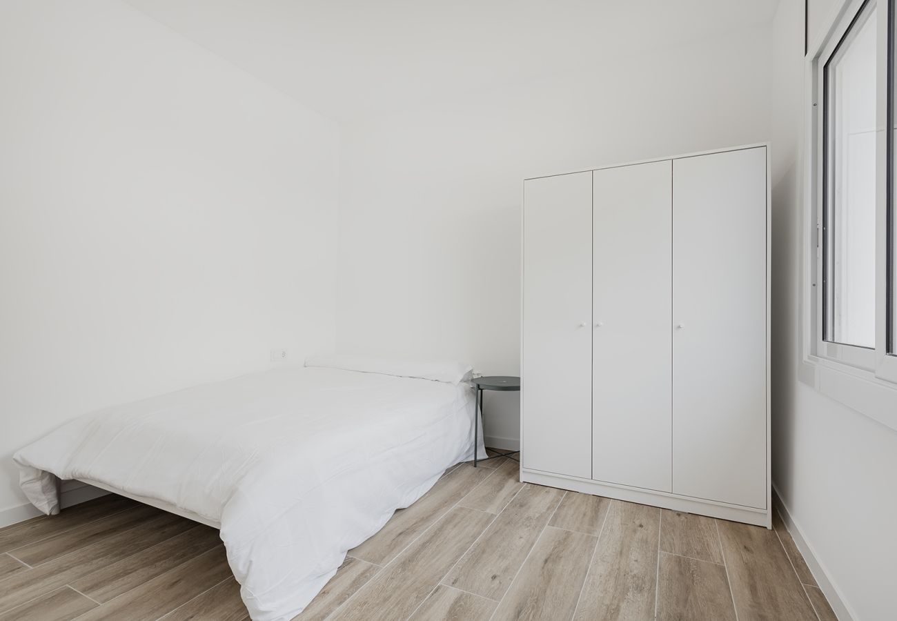 Apartment in Sant Martí Sarroca - Apartahotel Sant Marti Suites - 2C